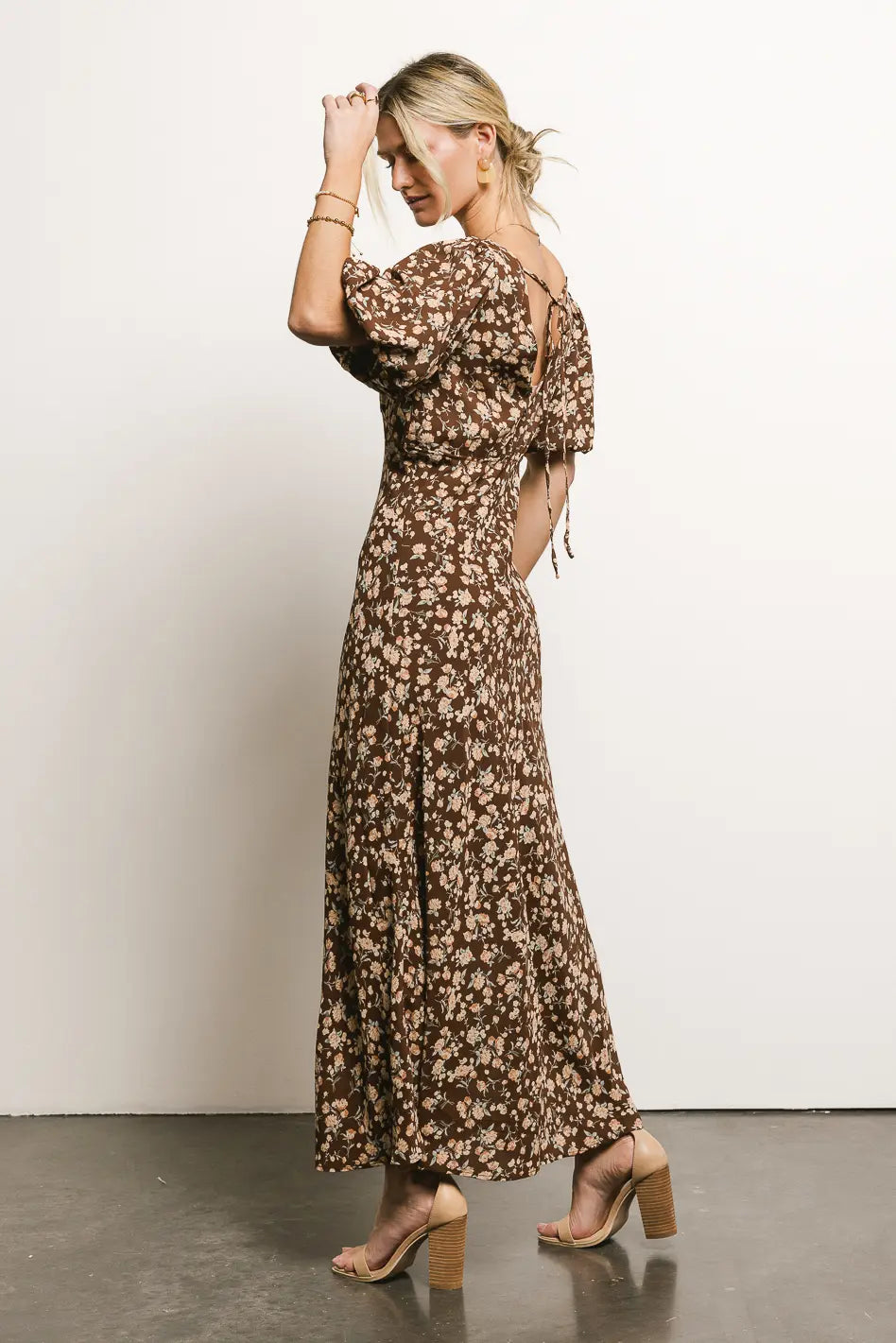 Zuri Floral Dress in Mocha