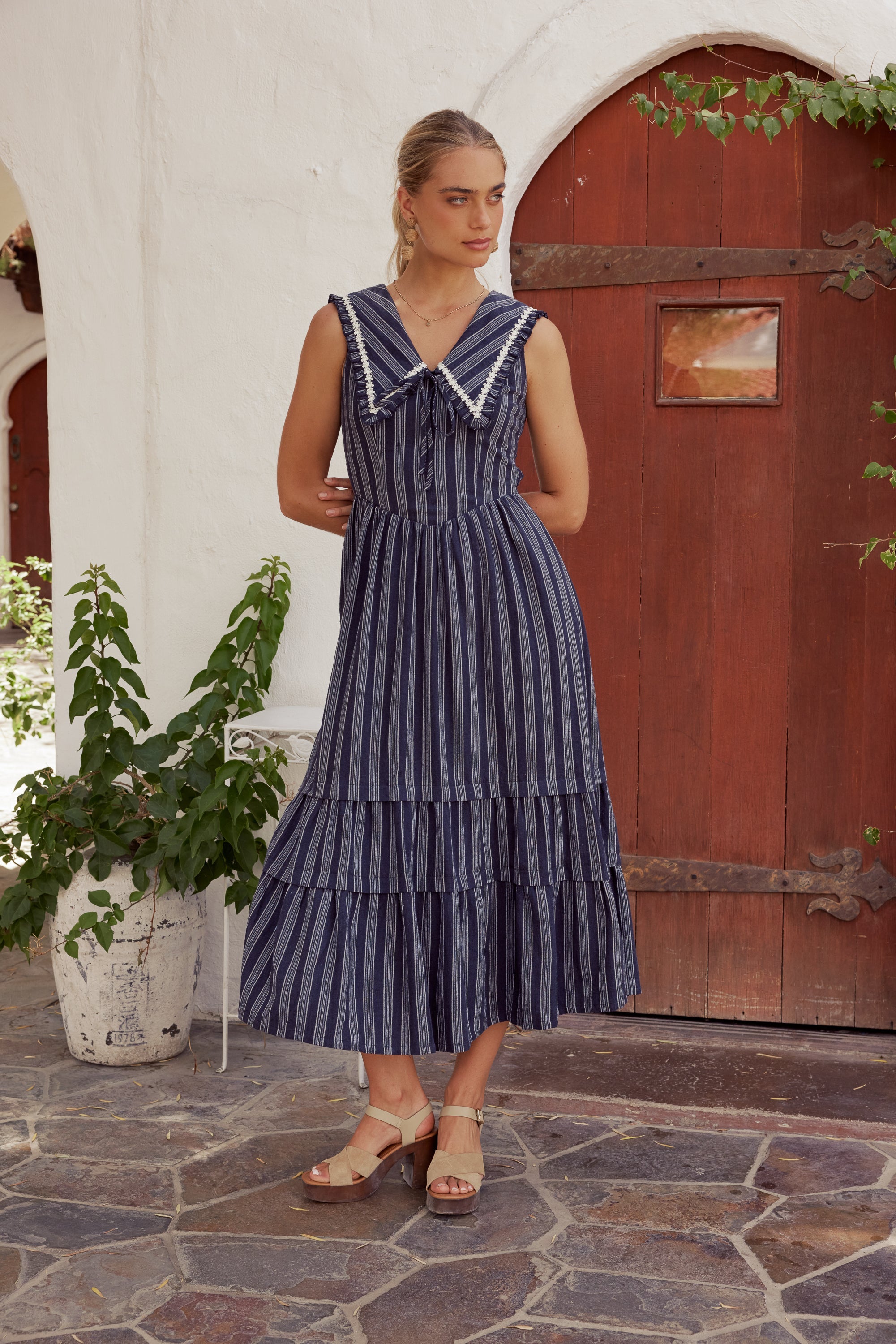 Miya Collared Midi Dress in Navy