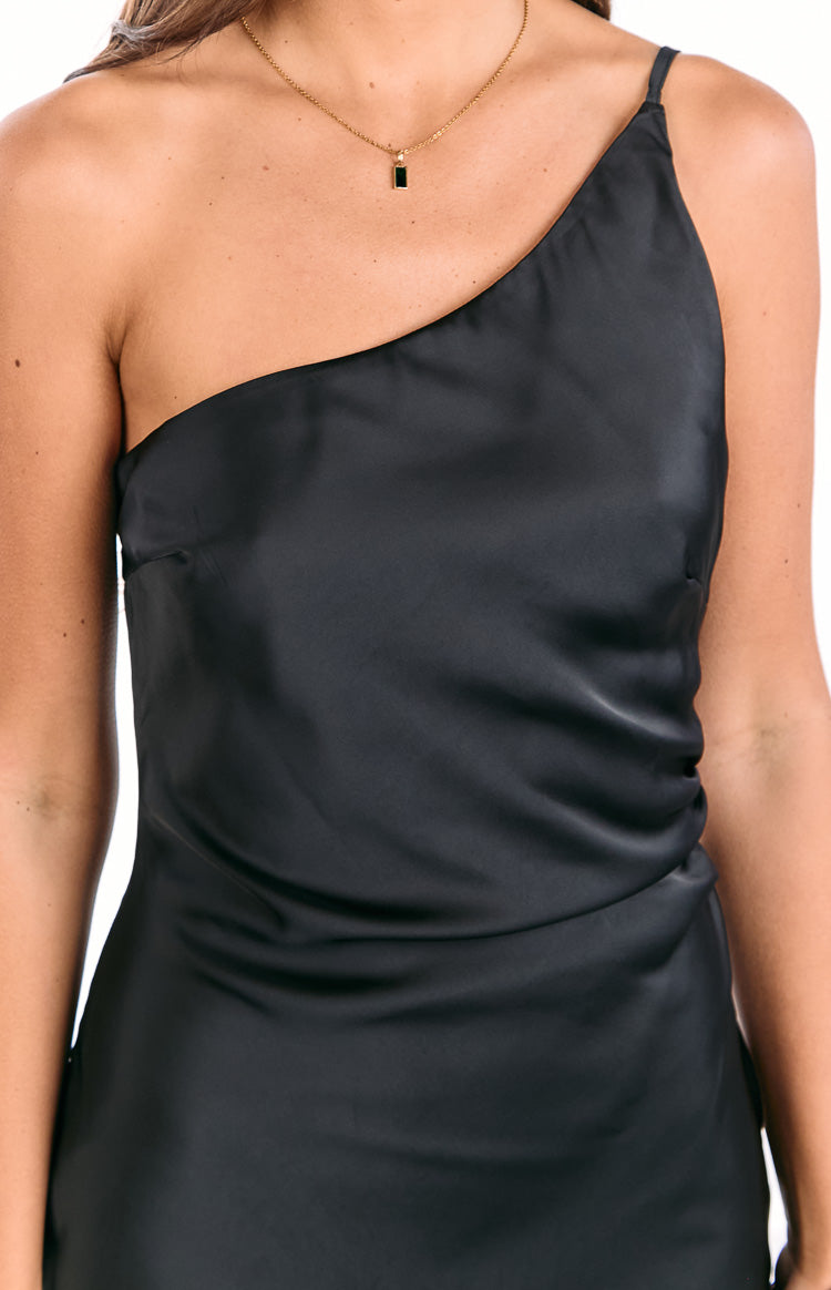 Marriot Black One Shoulder Formal Maxi Dress