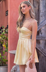Sommer Yellow Mini Dress